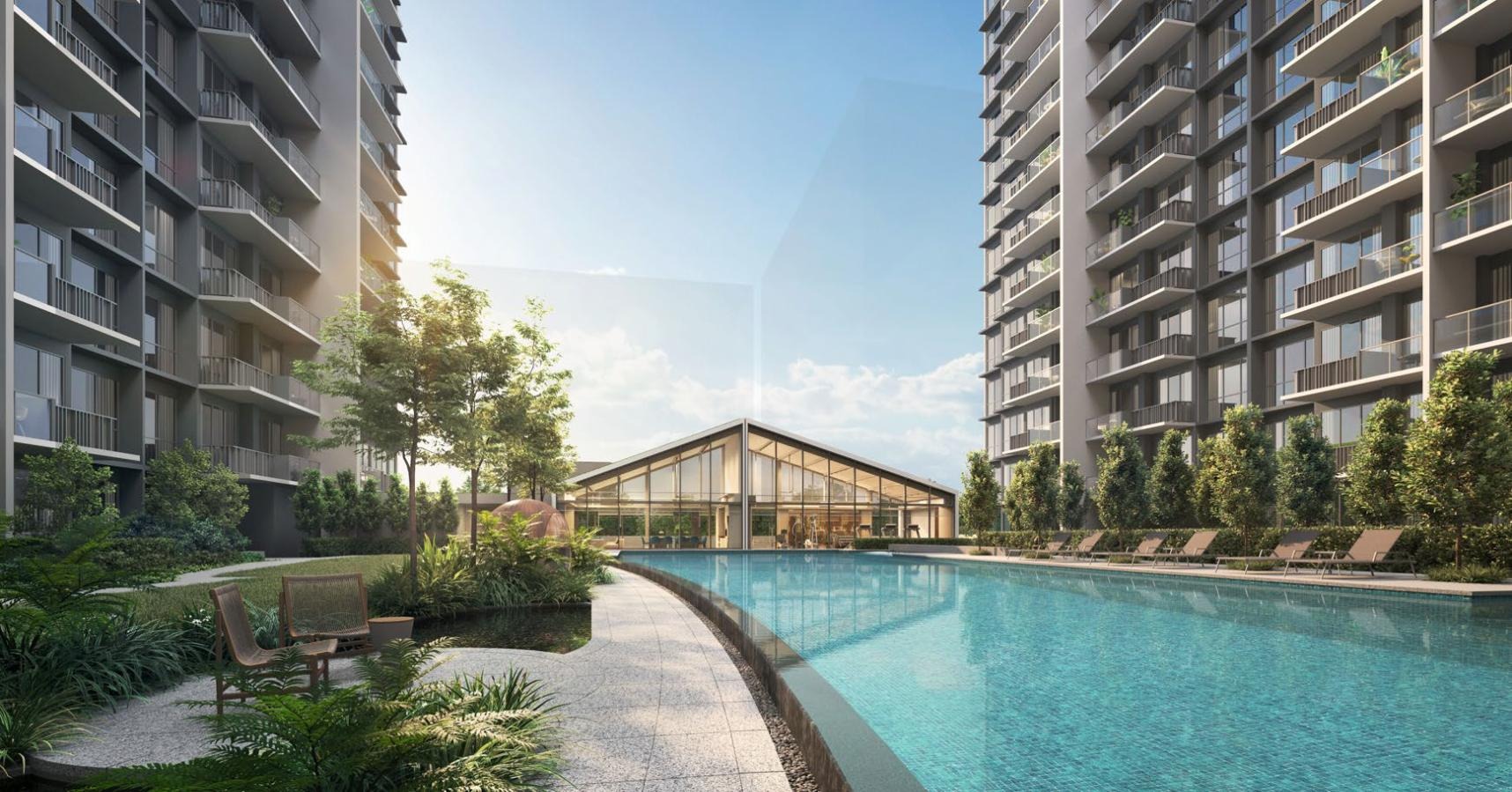 Lap Pool & Aqua Lounge